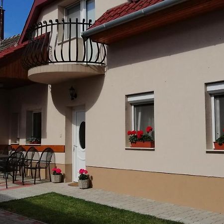 Radek Vendégház és Apartman Halászi Extérieur photo