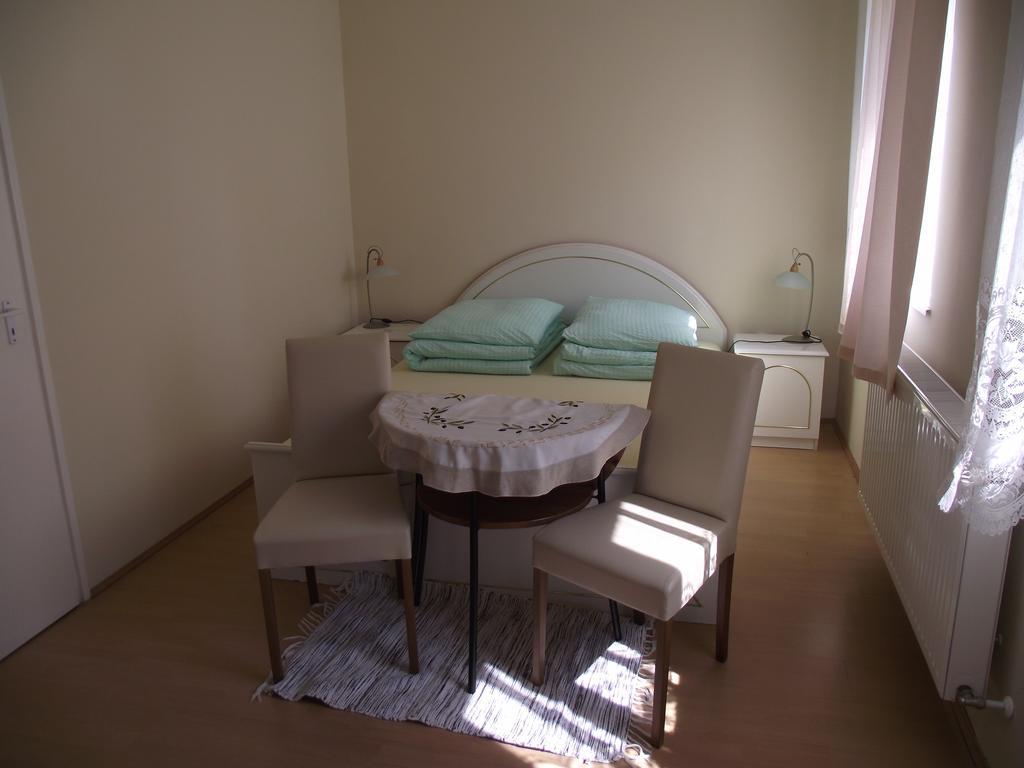 Radek Vendégház és Apartman Halászi Extérieur photo